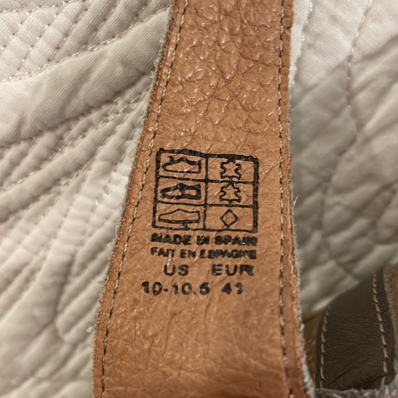 COPY - Taos Sandler womens size 10-10.5 with cork wedge heel hardly worn - Picture 3 of 5